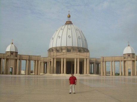 800px Notre Dame de la Paix 460x345 Réplica del Vaticano en Costa de Marfil