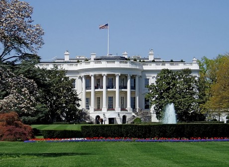 800px WhiteHouseSouthFacade 460x336 La Casa Blanca, el edificio más emblemático de Washington