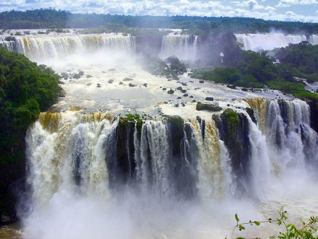 Cataratas de Iguazú 460x345 Iguazú, una maravilla entre selva y cascadas