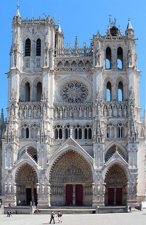 Catedral de Amiens 299x460 La gran Catedral de Amiens