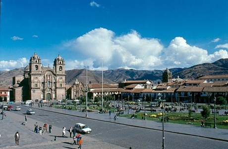 Cuzco Plaza de Armas 460x302 Cusco, la ciudad monumental del Perú