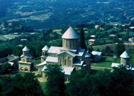 Monasterio de Gelati 460x332 La Catedral de Bagrat y el monasterio de Gelati