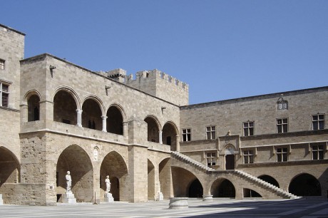 Palacio del Gran Mestre Rodas 460x306 Rodas, una ciudad histórica