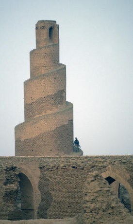 Samarra minaret 274x460 Las mezquitas de Samarra