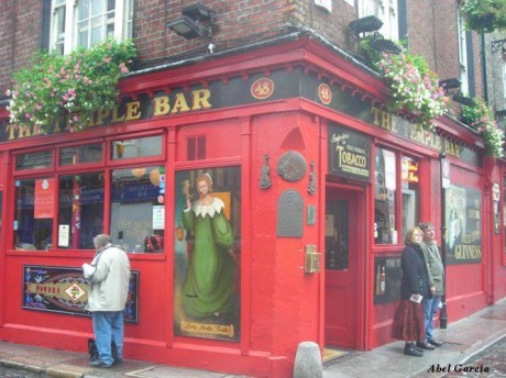 Temple Bar 2 460x344 Temple Bar, el barrio más emblemático de Dublín