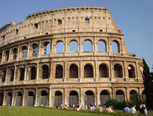 roma coliseo romano Cuidado con algunos taxis en Italia
